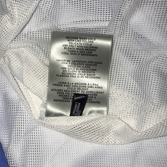 Levis Women's Retro Hooded Windbreaker - Picture 5 of 5